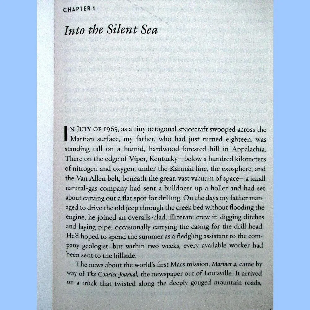 Book - The Sirens of Mars: Searching for Life on Another World, by Sarah Johnson - Picture 7 of 15